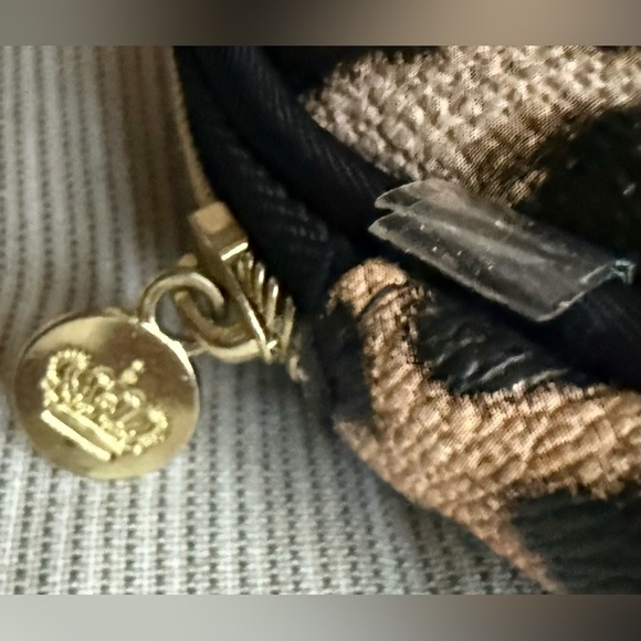 Juicy Couture Leopard Print Small Cosmetic Pouch with JC Pink Logo - Picture 9 of 11